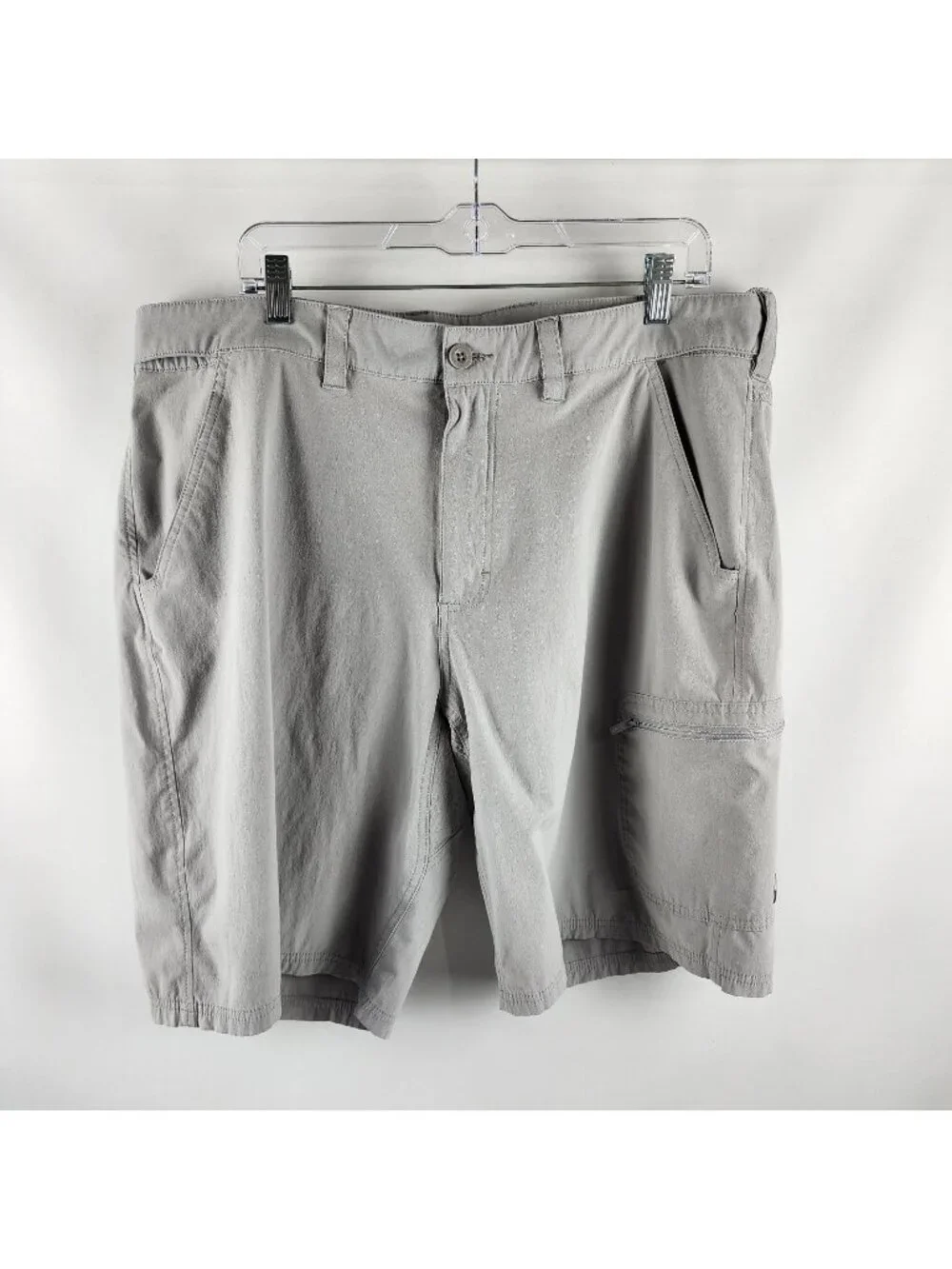 Huk Shorts Men XXL Gray Fishing Performance Short (38x10)